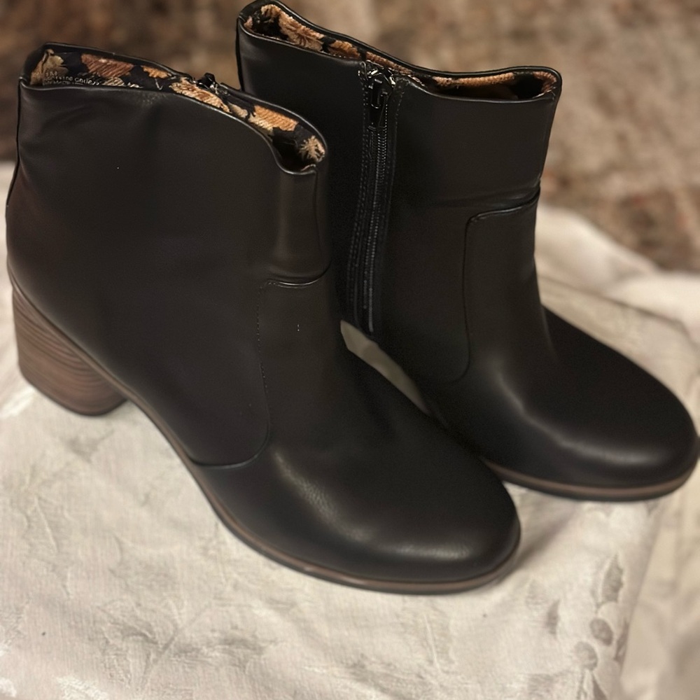 Chic Black Ankle Boots